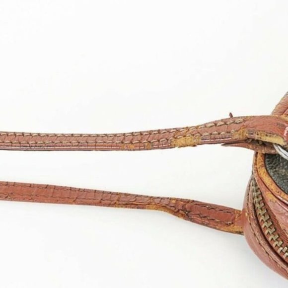 Louis Vuitton Vintage Monogram Clutch💥PRICE DROP💥 - Picture 5 of 9